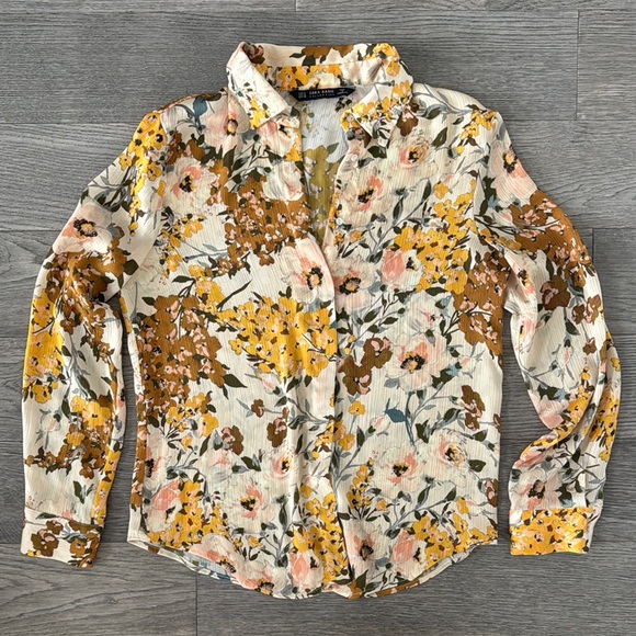 🌼ZARA🌼 Floral Plisse Button-Down Blouse, Size M - Picture 4 of 10